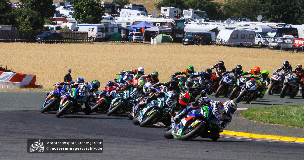 Start zum ersten Lauf der IDM Superbike